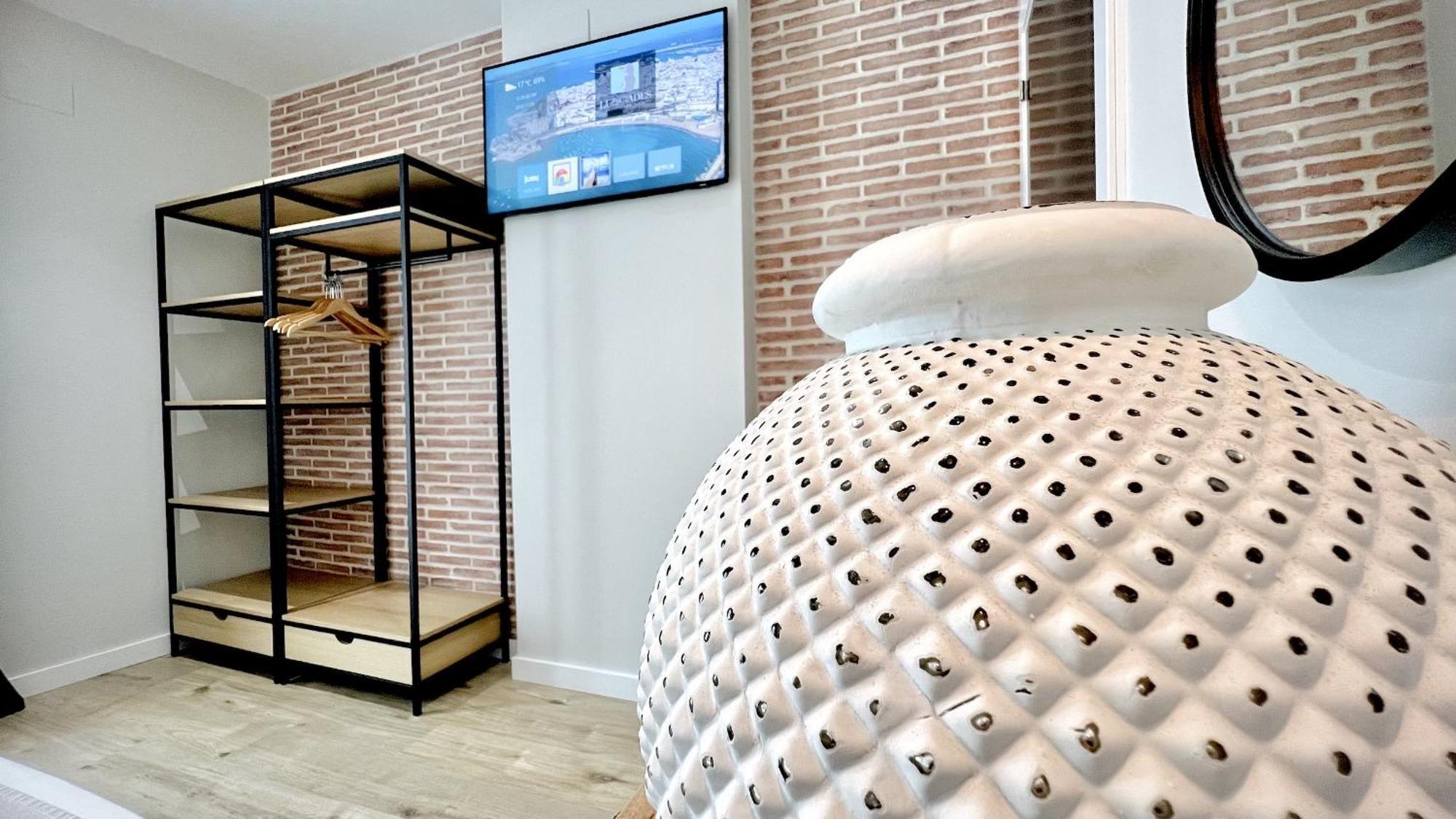 Aparthotel Luz De Gades - Suites Spa Gym - Adults Only Cadiz Bagian luar foto