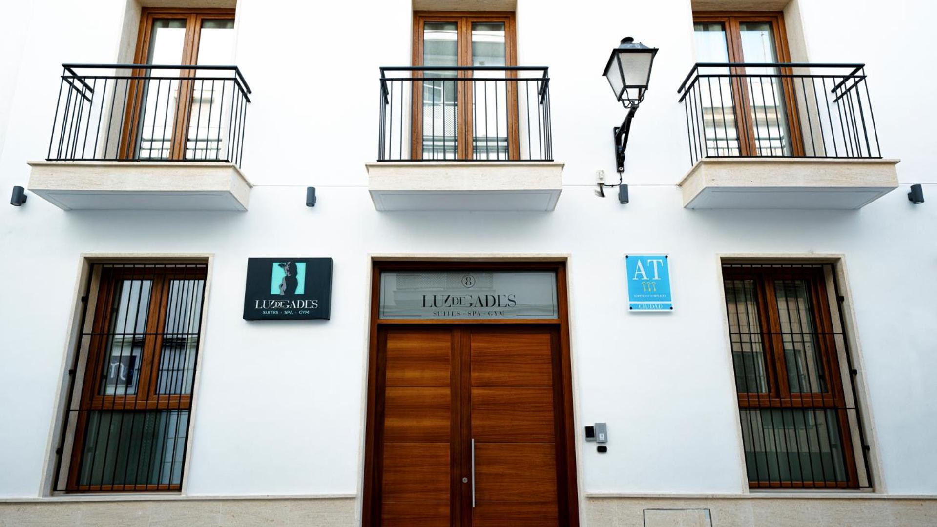 Aparthotel Luz De Gades - Suites Spa Gym - Adults Only Cadiz Bagian luar foto