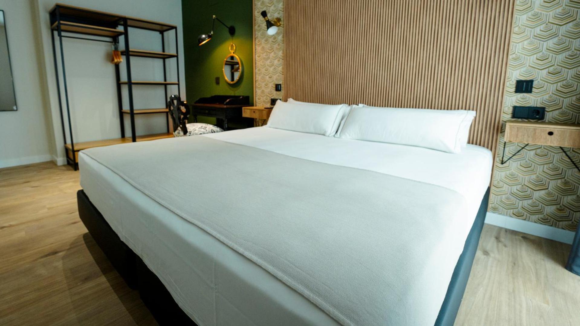Aparthotel Luz De Gades - Suites Spa Gym - Adults Only Cadiz Bagian luar foto