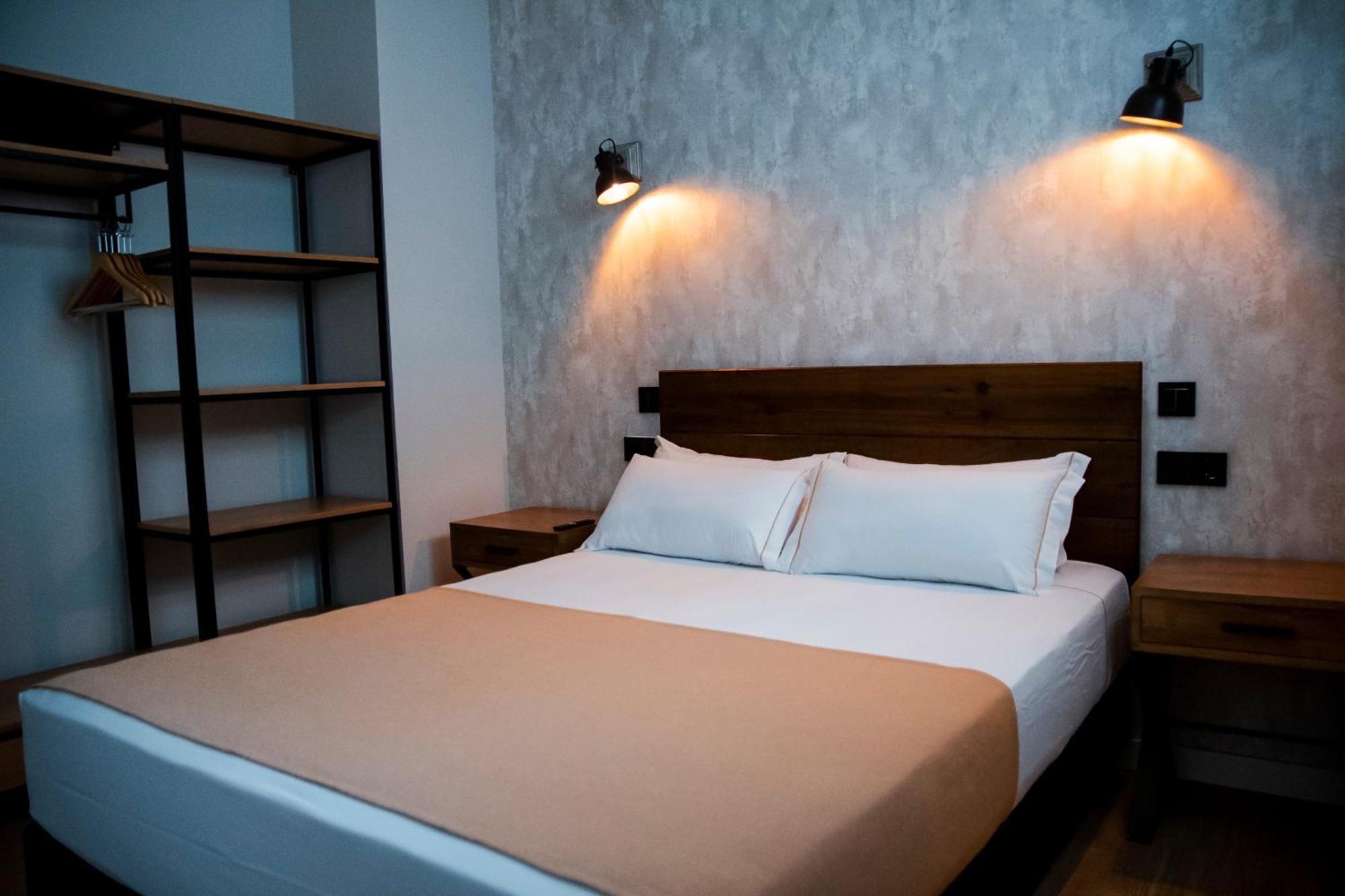 Aparthotel Luz De Gades - Suites Spa Gym - Adults Only Cadiz Bagian luar foto